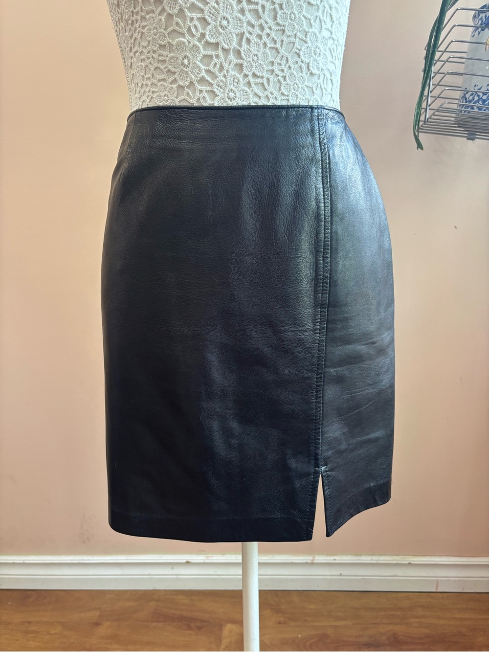 Vintage 90s Danier Black Leather Pencil Skirt with Small Front Slit, Size S